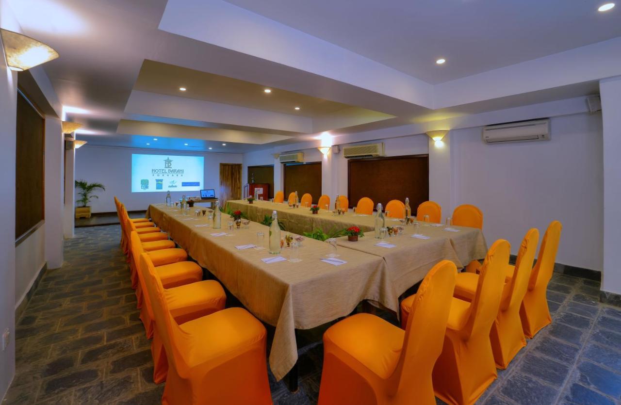 Hotel Barahi Pokhara Extérieur photo