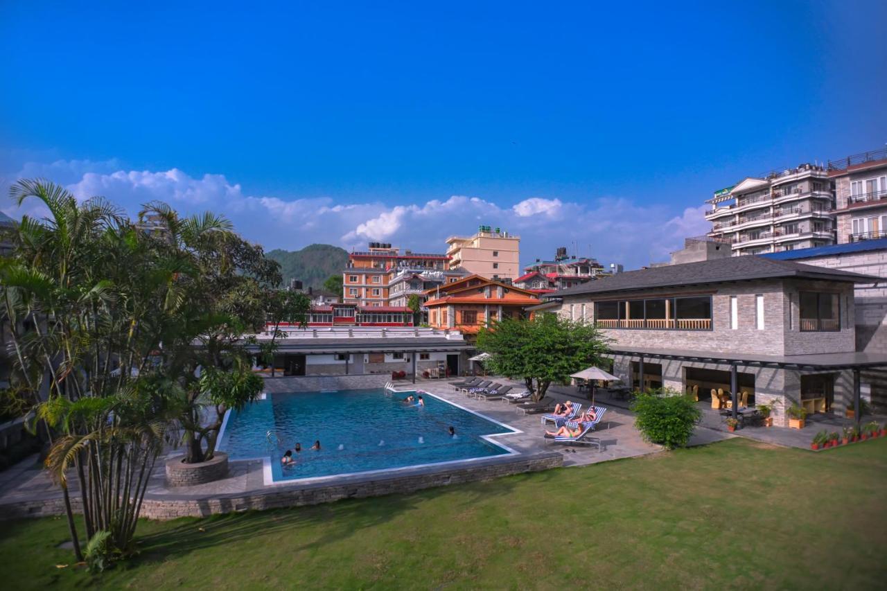 Hotel Barahi Pokhara Extérieur photo