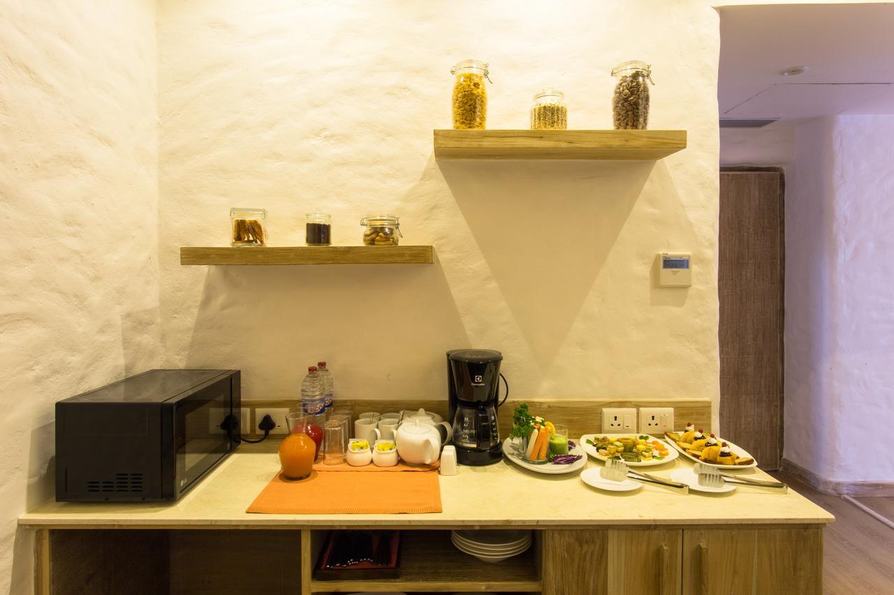 Hotel Barahi Pokhara Extérieur photo